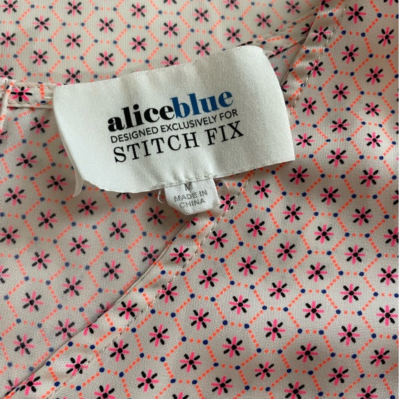 Adorable Alice Blue Stitch Fix top, Size Medium - Picture 2 of 4